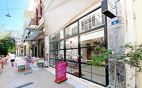 Live In Athens, Psyrri Central Apartments