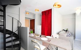 Live In Athens, Psyrri Central Apartments